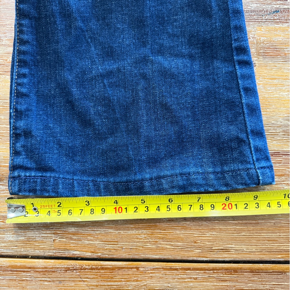 Levi’s San Francisco Women’s Dark Blue Slight Curve Classic Bootcut Jeans. 14 - Picture 2 of 6